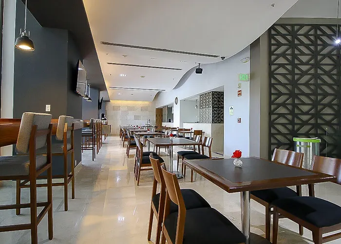 Express Reforma By Ihg Hotel 4*